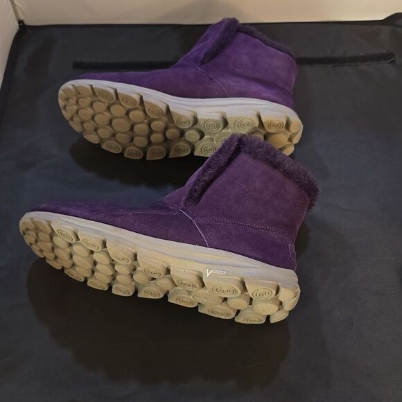 SKECHERS WOMEN'S ON THE GO JOY BUNDLE UP COZY ANKLE BOOTS - Picture 8 of 16